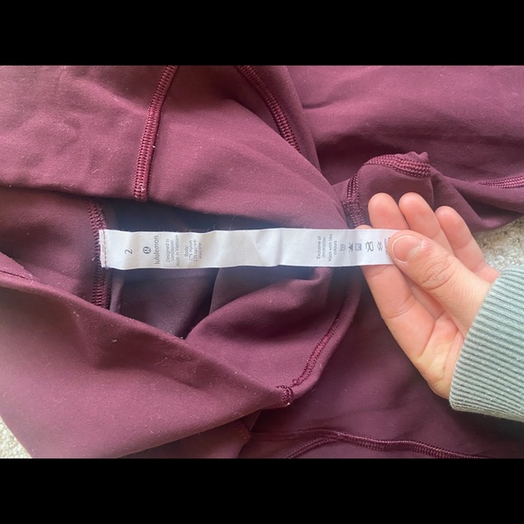 Lululemon In-movement Garnet leggings 25” inseam - Picture 2 of 3